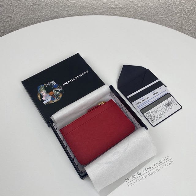 prada卡包 普拉達專櫃最新爆款 Saffiano皮革卡片夾 1MC038 prada爆款女士卡包  pyd2141